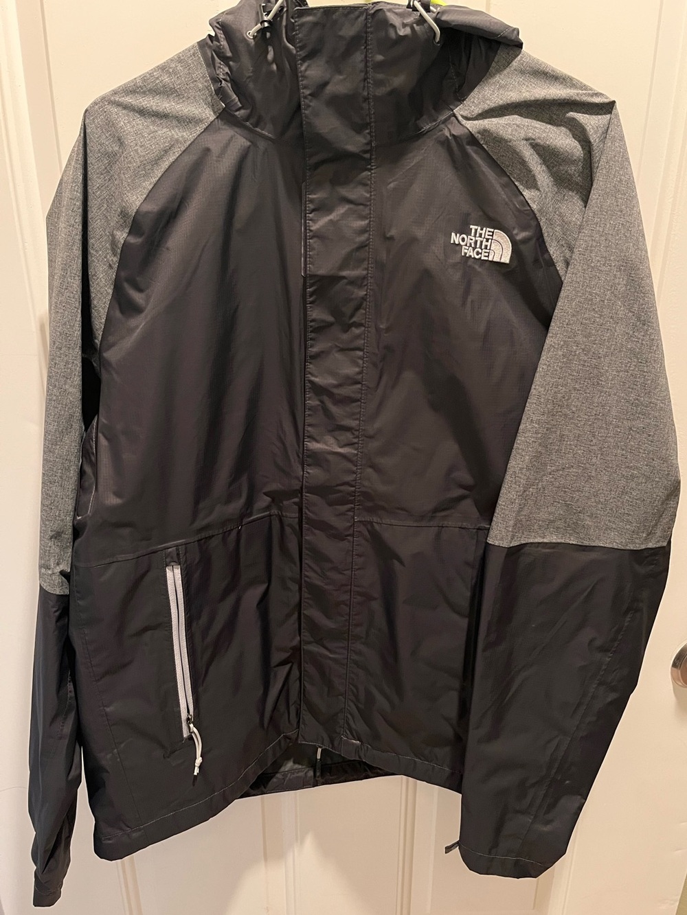 Like New!! The North Face Black Jacket with Gray Sleeves Hooded Raincoat